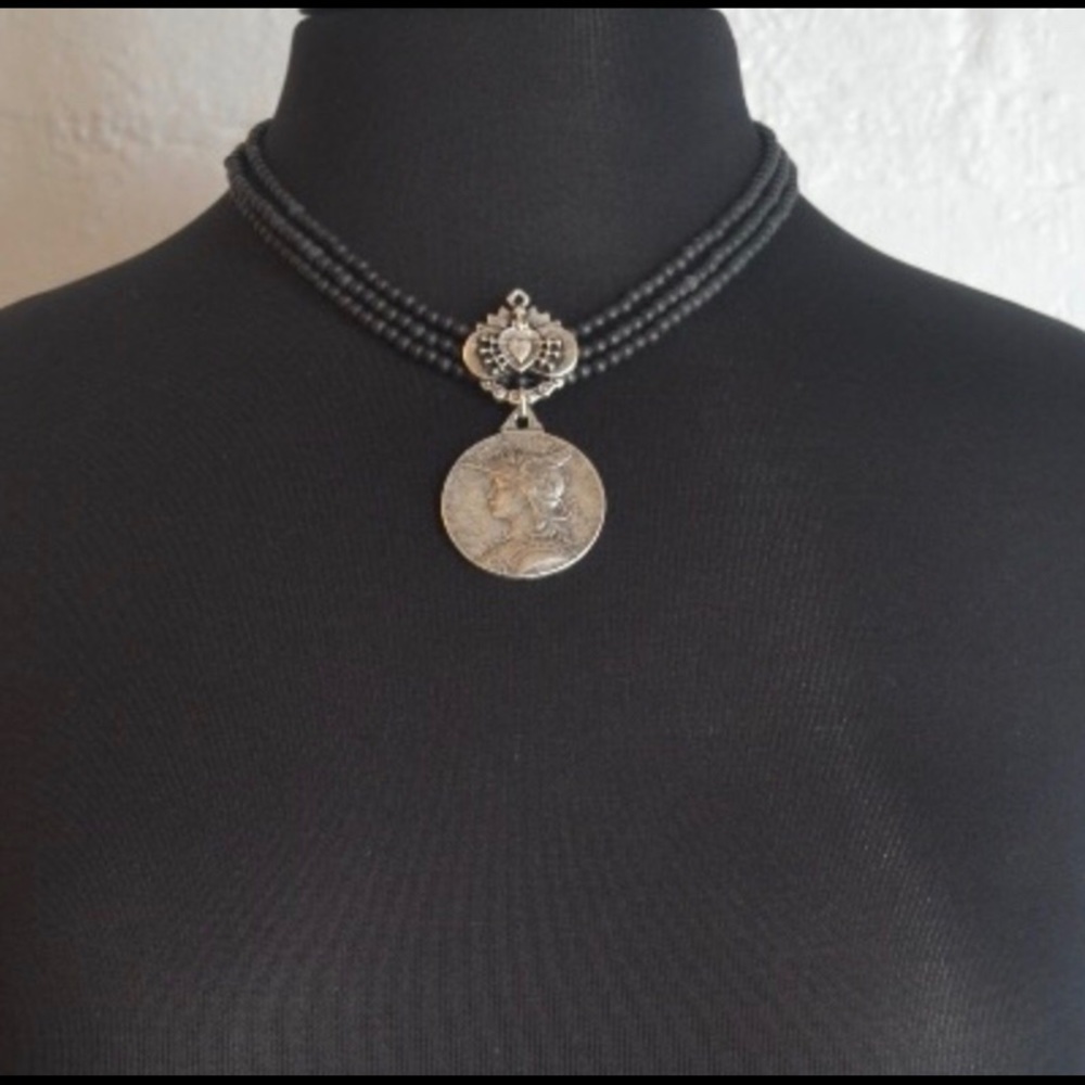 TRIPLE STRAND SANDBLAST BLACK JASPER